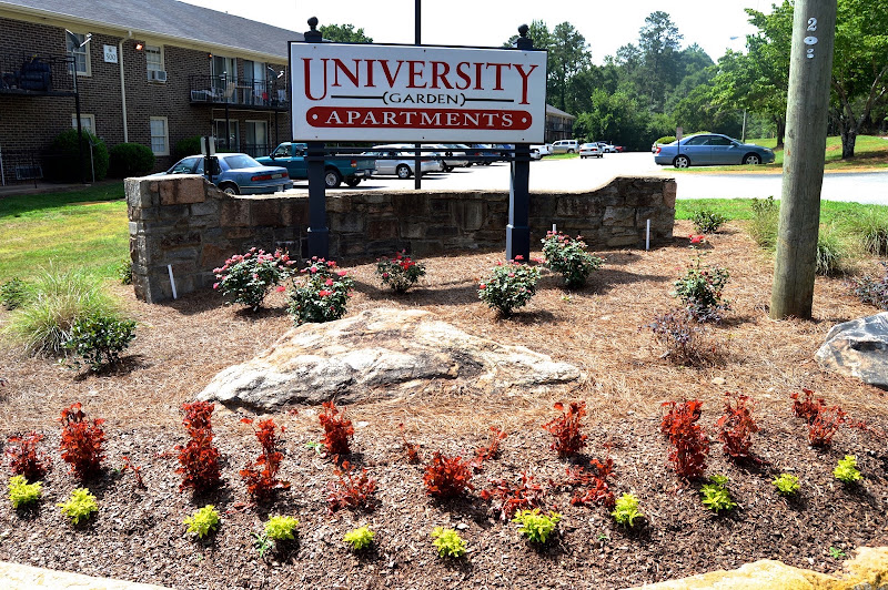 University Garden Apartment Homes photo