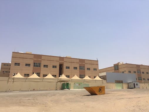 Excellence International School, Author: القابضان العقاري