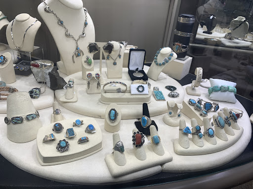 Lizzy's Jewelry & Loan Outlet - Thumbnail