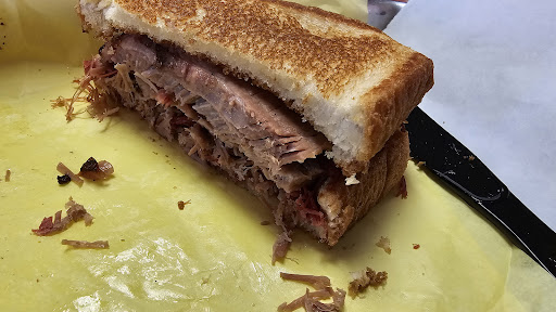 El Monte BBQ - Visual