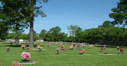 Davis Greenlawn Funeral Chapels and Cemeteries - Thumbnail