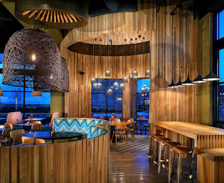 Nando's PERi-PERi by null