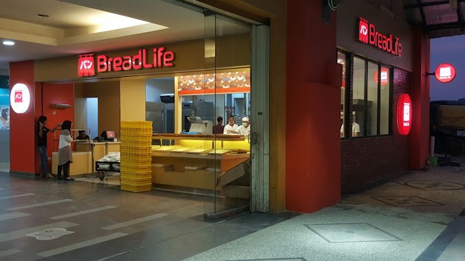 BreadLife Bakery Jambi Town Square, Author: Agung Wicaksono