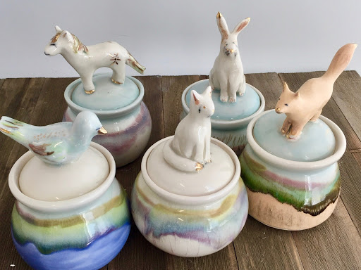 Neighborhood Clay and Liz Proffetty ceramics Gallery - United States