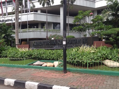 Photos of Pusat Krisis Kesehatan Kementrian Kesehatan RI