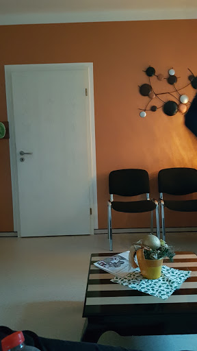 Zahnärztin Dr. med. dent. Stefanie von Dahlern - Thumbnail