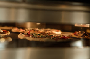 Photo n°57 de Basilic & Co - pizzas de terroirs - Marseille à Marseille (Pizzas à emporter)