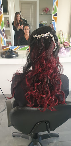 Parrucchiera New look di Carla Esposito coiffeur donna e uomo - Thumbnail