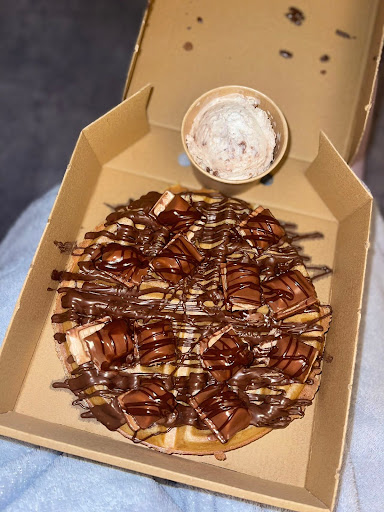 Queen Desserts - Thumbnail