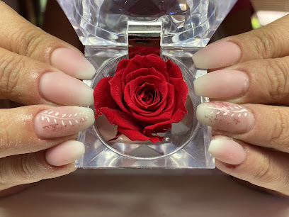 Les ongles de Lalou