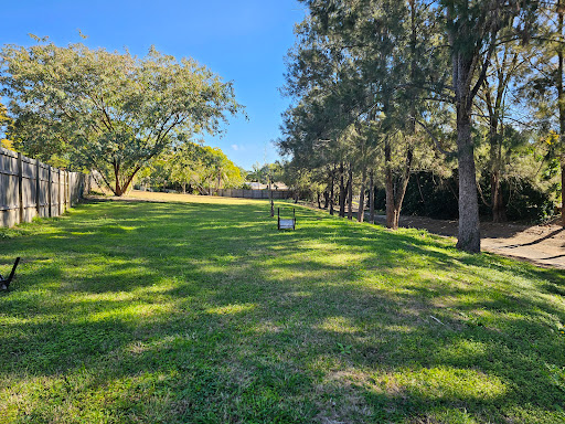 Leslie Park (B)