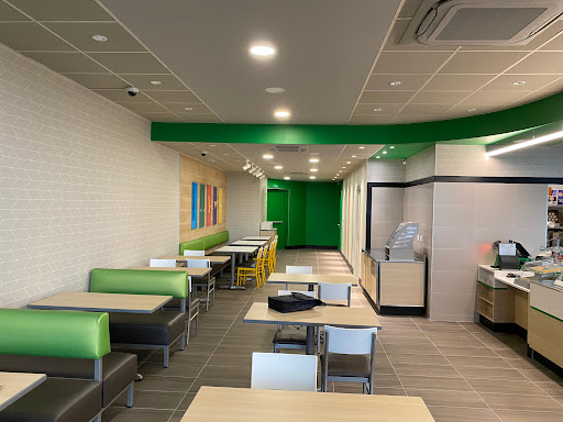 Photo 2 - Burger Royale