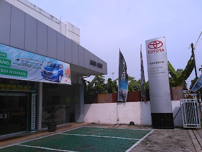 Photos of Toyota Nasmoco Purbalingga