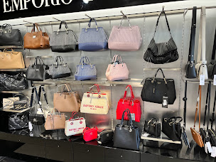 Photo n°12 de MAGASIN AMBASSADE à Mandelieu-la-Napoule (Magasin de vêtements pour femmes)