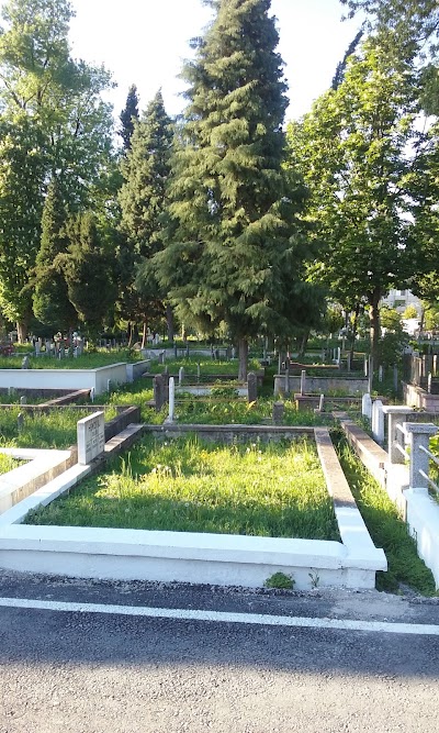 And Martyrs Cemetery Yorgalar