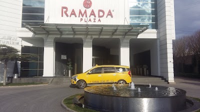 Ramada Plaza Taksi