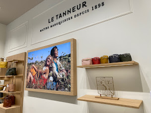 Photo n°15 de Le Tanneur Outlet Paris-Giverny à Douains (Magasin d'usine)