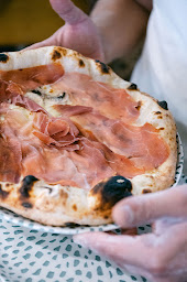 Photo n°13 de Pizza Santa Lucia - Deauville à Deauville (Pizzas à emporter)