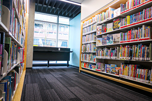 North Vancouver District Public Library (Express Library at Lions Gate) - Thumbnail