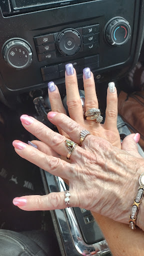 Middletown Nails - Thumbnail