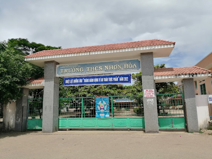 Trường THCS Nhơn Hòa