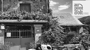 Photo n°28 de Au pont d'Olt - Chambre d'hôtes Saint Come d'Olt à Saint-Côme-d'Olt (Chambre d'hôtes)