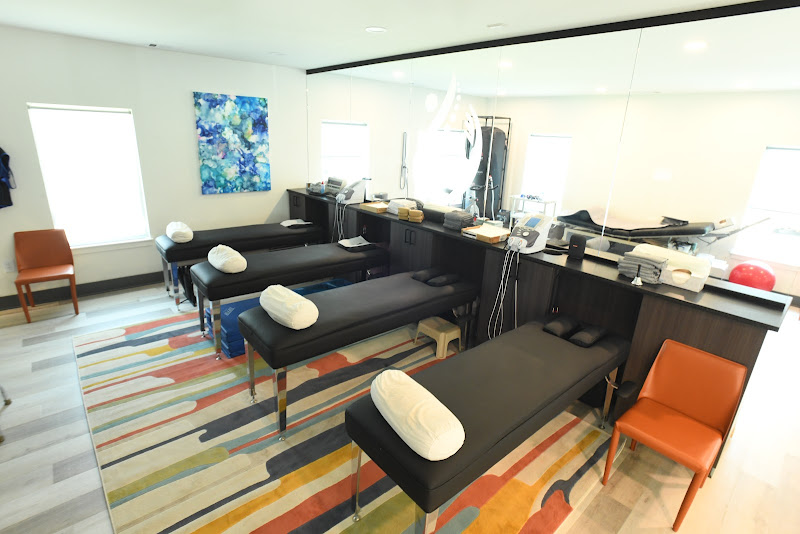 Chiropractic Works photo