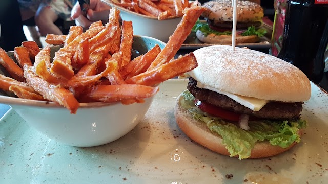 HANS IM GLÜCK Burgergrill