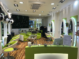 Photo n°2 de BIOBELA coiffeur bio et coloration végétale à Paris (Institut de beauté)