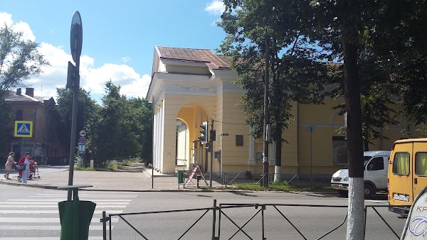 Рп 5 великие луки. Кинотеатр Родина Великие Луки. Улица Лизы Чайкиной 7 Великие Луки. Великие Луки улица Лизы Чайкиной 23. Улица Лизы Чайкиной 31 Великие Луки.