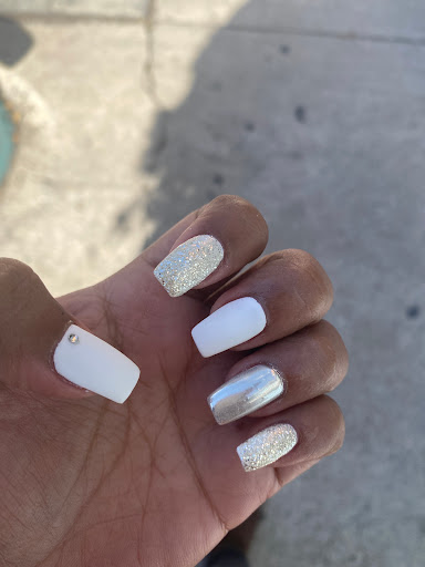 Uñas Myk - Thumbnail