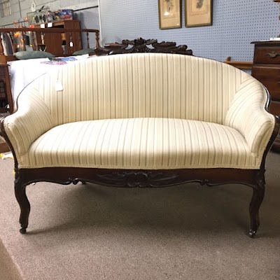 Photos of Linda's Cottage Antiques & Collectibles