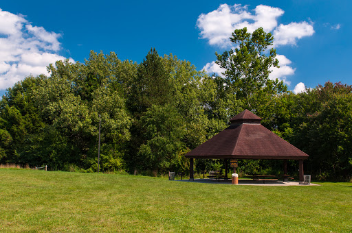 Hilltop Shelter - Cascade Valley Metro Park