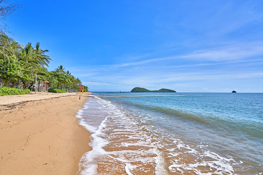 Cairns Coast Holidays/ LJ Hooker Palm Cove Gallery - Australia