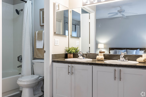 Pinebrook Pointe - Visual