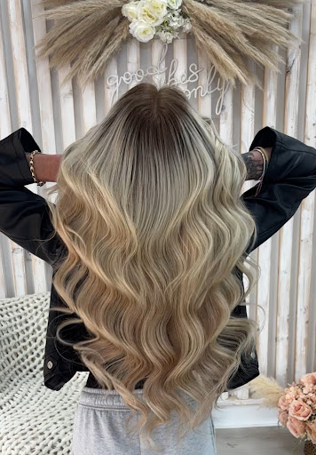 The White Hair Studio - Thumbnail