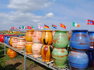 Photo n°26 de Mondial Poterie Vaisselle Décoration à Saintes-Maries-de-la-Mer (Magasin de poteries)