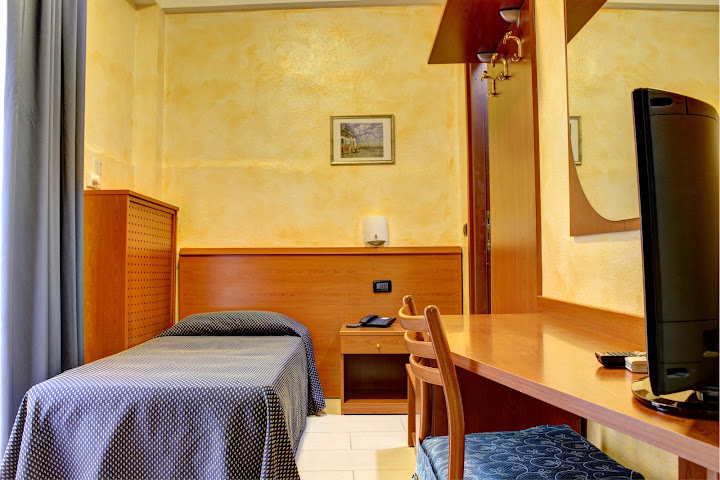 Hotel Aurora Milan by null