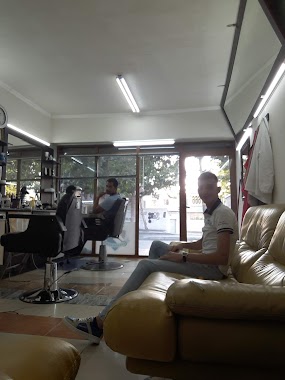 Barbershop Gerti, Author: Alban Preci