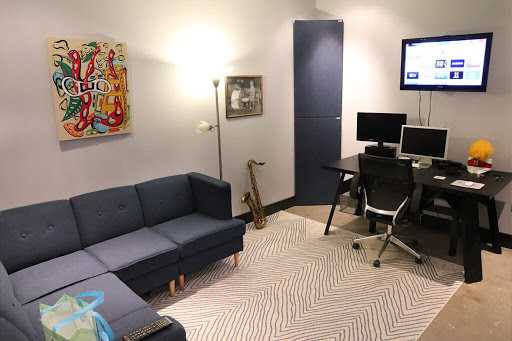 Studio Avery - Visual