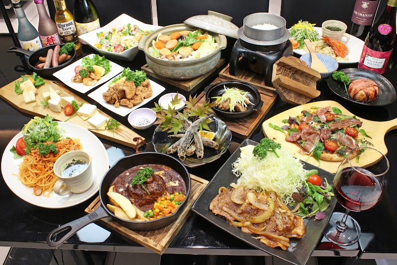 Onsen & Music & Dining BAR 1%ER（ バル ワンパーセンター）