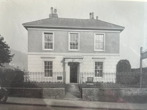 Russell & Co Solicitors