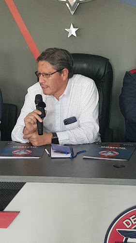 Opiniones de Centro Deportivo Olmedo en Riobamba - Campo de fútbol