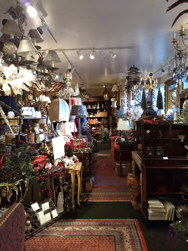 Biltmore Lamp & Shade Gallery - Thumbnail
