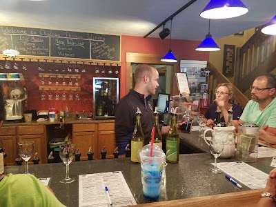 Photos of Chateau Thomas Winery