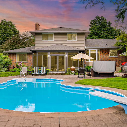 Debi Chewerda, Realtor at RE/MAX Niagara - Thumbnail