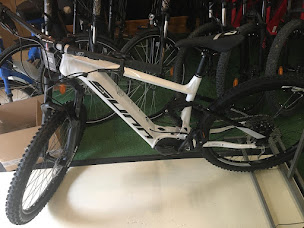 Photo n°39 de Caroux freeride. location, vente et réparation vélos. à Lamalou-les-Bains (Service de location de vélo)