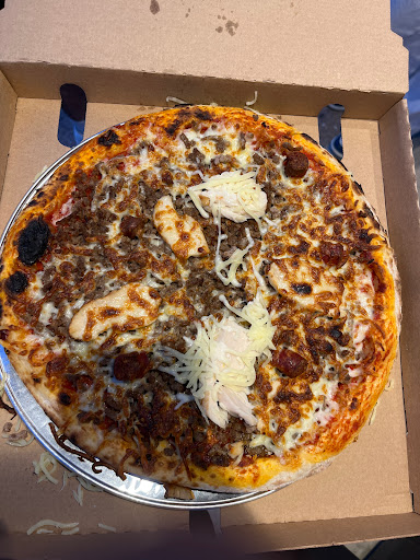 Photo 10 - 911 Delicious Company pizza & burger