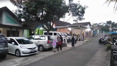 Photos of Warung Kare Ayam Pak Nardi