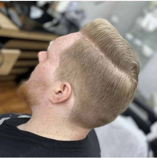 Corner Barber - Visual
